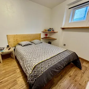 studio-baignoire-pret-de-vtt-lave-linge.hotels-rhonealpes.com/